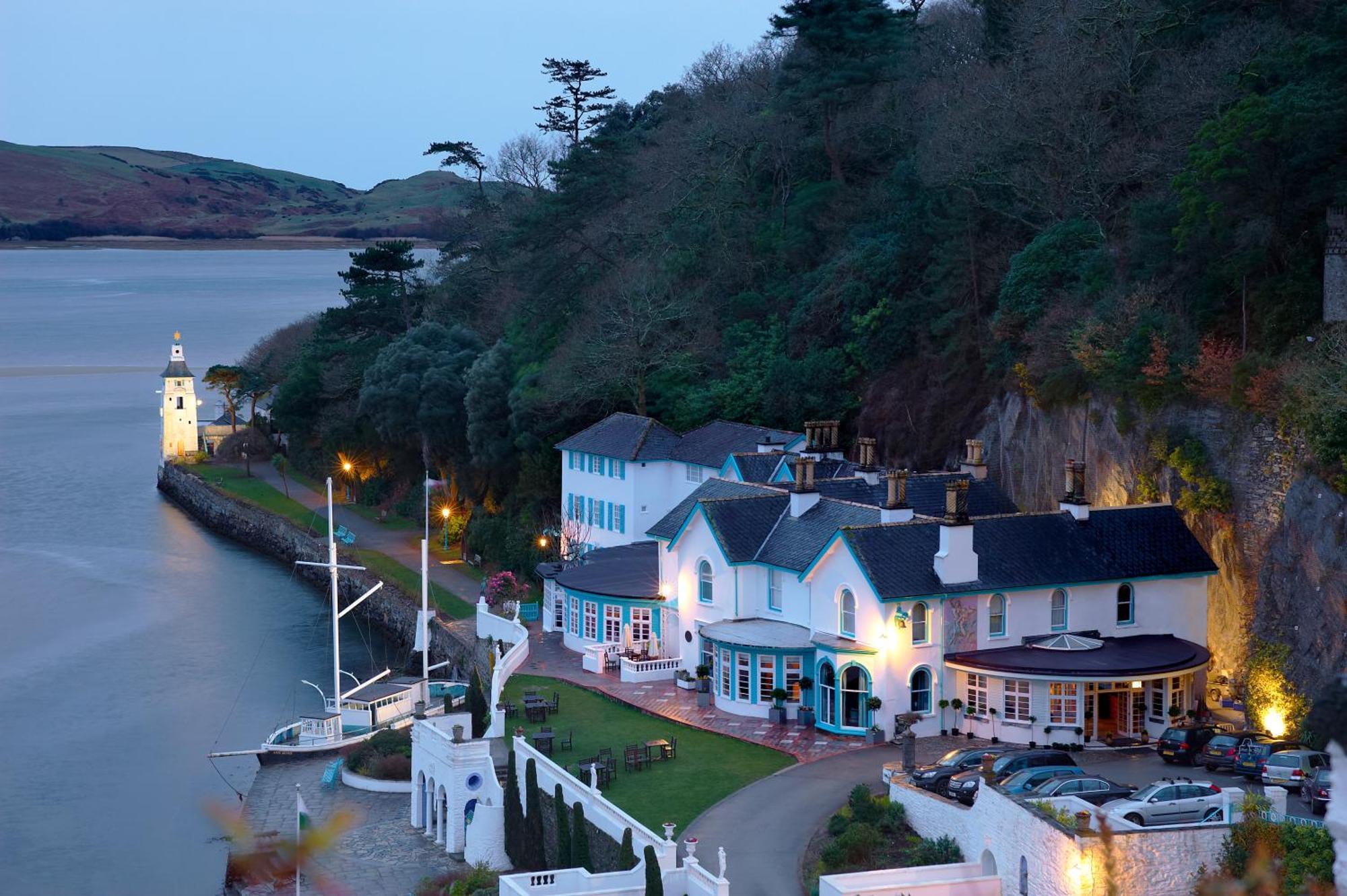 Portmeirion Village & Castell Deudraeth 포스마독 외부 사진